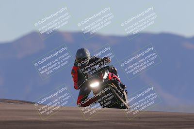 media/Nov-06-2023-Moto Forza (Mon) [[ce023d0744]]/3-Intermediate Group/Session 5 (Turn 9)/
